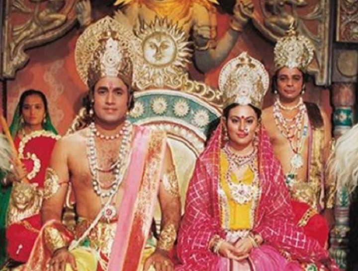 घर-घर हुई शुरू हुई 'रामायण' की 'सीता' की पूजा, जानें 33 साल में कितनी बदल गई हैं दीपिका चिखलिया